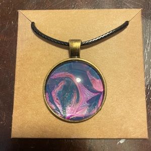 Acrylic pour necklace